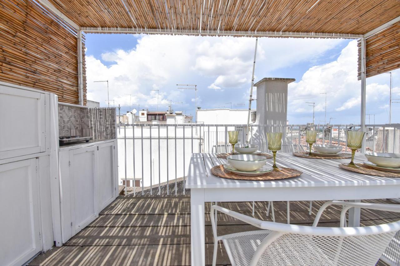 Mina'S Roof Apartment Terrace: Whit Sea View Ceglie Messapica Exterior foto